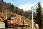 Lokomotiva: 1042.603-9 | Vlak: R 5016 ( Salzburg Hbf. - Wrgl Hbf. ) | Msto a datum: Leogang-Steinberge 18.01.1997
