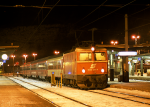 Lokomotiva: 1044.044-4 | Vlak: D 248 ( Wien Westbf. - Innsbruck Hbf. ) | Msto a datum: Schwarzach-St.Veit 08.01.1994
