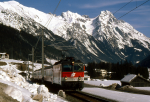 Lokomotiva: 1044.200-3 | Vlak: E 1780 ( Innsbruck Hbf. - Bregenz ) | Msto a datum: St.Anton am Arlberg 11.03.1995