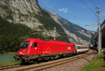 Lokomotiva: 1216.014 | Vlak: OIC 542 Skicirkus Saalbach Hinterglemm Leogang ( Wien Westbf. - Innsbruck Hbf. ) | Msto a datum: Tenneck 19.08.2009