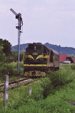 Lokomotiva: 661-275 | Vlak: P 7404 ( Tuzla - Srebrenik ) | Msto a datum: Tinja 02.08.2004