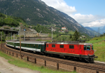 Lokomotiva: Re 4/4 11201 | Vlak: IR 2271 ( Zrich HB - Locarno ) | Msto a datum: Wassen 23.06.2006