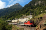 Lokomotiva: Re 4/4 11299 | Vlak: IR 2174 ( Locarno - Basel SBB ) | Msto a datum: Wassen 07.09.2007
