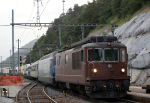 Lokomotiva: Re 4/4 161 + Re 465.011-5 | Vlak: IM 43633 ( Freiburg im Breisgau - Novara ) | Msto a datum: Hohtenn 20.06.2006