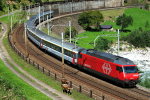 Lokomotiva: Re 460.067-5 | Vlak: EC 115 Mediolanum ( Basel SBB - Milano Centrale ) | Msto a datum: Wassen 07.09.2007