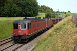 Lokomotiva: Re 6/6 11672 + Re 4/4 11175 | Vlak: GG 49641 ( Regensdorf-Watt - Domodossola ) | Msto a datum: Kumm 19.06.2006