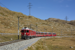 Lokomotiva: ABe 4/4 53 + ABe 4/4 51 | Vlak: PE 974 Bernina-Express ( Tirano - St.Moritz ) | Msto a datum: Ospizio Bernina 25.09.2021