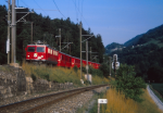 Lokomotiva: Ge 4/4 606 | Vlak: R 816 ( Thusis - Chur ) | Msto a datum: Reichenau-Tamins 04.07.1994