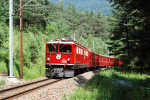 Lokomotiva: Ge 6/6 702 | Vlak: D 535 ( Chur - St.Moritz ) | Msto a datum: Reichenau-Tamins 04.07.1994
