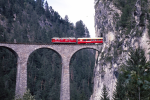 Lokomotiva: Ge 6/6 702 | Vlak: D 564 ( St.Moritz - Chur ) | Msto a datum: Filisur 07.08.1994