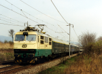 Lokomotiva: 150.005-7 | Vlak: R 242 Beva ( ilina - Cheb ) | Msto a datum: Osek nad Bevou   02.05.1997