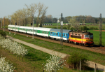 Lokomotiva: 242.236-8 | Vlak: R 813 ( Brno hl.n. - Olomouc hl.n. ) | Msto a datum: abice 25.04.2010