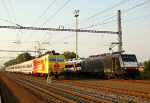 Lokomotiva: 362.119-0, 189.151 ( PKP Cargo ) | Vlak: EC 105 Sobieski ( Warszawa Wsch. - Wien Westbf. ), Nex 46757 ( Tychy Fiat - Piedemonte-Villa SL ) | Msto a datum: kovice 25.08.2011