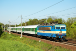 Lokomotiva: 362.165-3 | Vlak: R 875 ( Praha hl.n. - Brno hl.n. ) | Msto a datum: Valy u Peloue 10.05.2006