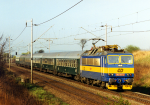 Lokomotiva: 363.004-3 | Vlak: R 433 Beskyd ( Brno hl.n. - ilina ) | Msto a datum: Lipnk nad Bevou   02.05.1997