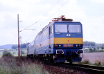 Lokomotiva: 363.086-0 | Vlak: Ex 374 Vindobona ( Wien FJBf. - Berlin Lichtenberg ) | Msto a datum: Bystice u Beneova 03.06.1988