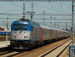 Lokomotiva: 380.012-5 | Vlak: R 13017 ( Moskva-Bjeloruskaja - Nice-Ville ) | Msto a datum: Beclav   18.05.2012