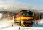 Lokomotiva: 750.334-5 | Vlak: Os 5442 ( Turnov - Liberec ) | Msto a datum: Pilnkov 03.01.2002