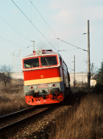 Lokomotiva: 753.101-5 ( T478.3101 ) | Vlak: R 533 ( Praha hl.n. - esk Budjovice ) | Msto a datum: Beneov u Prahy 09.01.1988