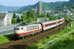 Lokomotiva: 103.151-7 | Vlak: EC 112 Wrthersee ( Klagenfurt Hbf. - Mnster Hbf. ) | Msto a datum: Oberwesel 26.05.1999