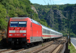 Lokomotiva: 101.049-5 | Vlak: IC 2015 ( Norddeich - Stuttgart Hbf. ) | Msto a datum: Oberwesel   08.06.2006