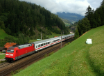 Lokomotiva: 101.080-0 | Vlak: EC 81 Val Gardena/Grdnertal ( Mnchen Hbf. - Bolzano/Bozen ) | Msto a datum: St.Jodok (A) 14.08.2009