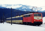 Lokomotiva: 111.048-5 + 4030.302-6 | Vlak: R 5013 ( Wrgl Hbf. - Salzburg Hbf. ) | Msto a datum: Westendorf (A) 05.02.1999