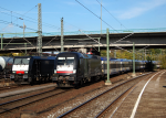 Lokomotiva: ES 64 U2-030 ( HKX ), 189.841 ( LokoTrain ) | Vlak: HKX 1802 ( Hamburg-Altona - Kln Hbf. ) | Msto a datum: Hamburg-Harburg 14.10.2014