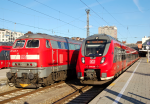 Lokomotiva: 218.425-7, 2442.210 | Vlak: RE 57592 ( Mnchen Hbf. - Kempten Hbf. ), RB 59459 ( Mnchen Hbf. - Garmisch-Partenkirchen ) | Msto a datum: Mnchen Hbf. 03.03.2015