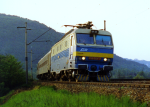 Lokomotiva: 350.004-8 | Vlak: R 470 Pannonia ( Bucuresti Nord - Praha hl.n. | Msto a datum: Tinov 18.05.1993