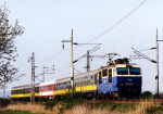Lokomotiva: 350.008-9 | Vlak: R 275 Slovensk strela ( Praha-Smchov - Bratislava hl.st. ) | Msto a datum: Pothy (CZ) 22.04.2000