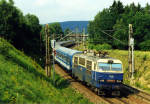 Lokomotiva: 350.012-1 | Vlak: EC 170 Hungaria ( Budapeste Kel.pu. - Berlin Ost. ) | Msto a datum: Szava u ru (CZ) 23.07.1998