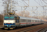Lokomotiva: 350.013-9 | Vlak: EC 174 Jan Jesenius ( Budapest Kel.pu. - Hamburg-Altona ) | Msto a datum: Kluov (CZ) 31.12.2008