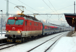 Lokomotiva: 350.018-8 | Vlak: EC 170 Hungaria ( Budapest Kel.pu. - Berlin Hbf. ) | Msto a datum: Koln (CZ) 08.12.2010