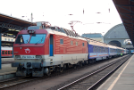 Lokomotiva: 350.020-4 | Vlak: EN 476 Metropol ( Budapest Kel.pu. - Berlin Hbf. ) | Msto a datum: Budapest Kel.pu. (H) 19.08.2013