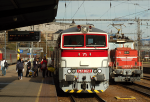Lokomotiva: 757.002-1, 210.011-3 | Vlak: Zr 1849 Boriov ( ilina - Zvolen os.st. ) | Msto a datum: Zvolen os.st. 21.10.2013