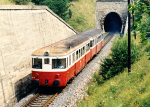 Lokomotiva: 820.038-8 | Vlak: Os 8310 ( Plave - Poprad-Tatry ) | Msto a datum: Nin Rubachy 04.08.1998