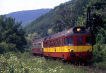 Lokomotiva: 850.022-5 | Vlak: Os 2705 ( Vrtky - Zvolen os.st. ) | Msto a datum: Trnava Hora 01.06.1996